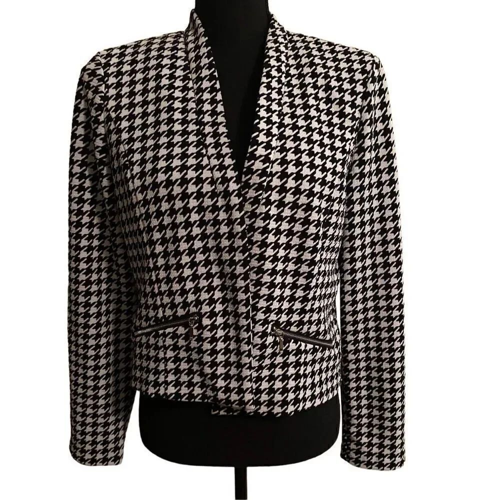 Roz & Ali Black & White Houndstooth Blazer Size Medium